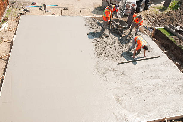 Best Commercial Concrete Services in West Hills, NY